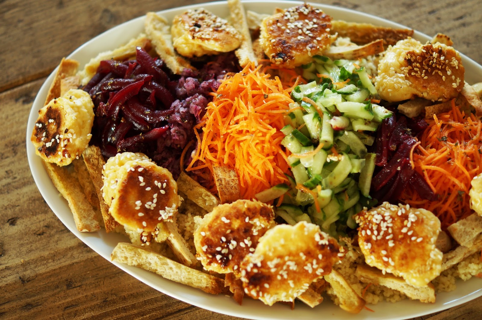 The Brick Kitchen Nachgekocht CouscousRegenbogensalat mit SesamFeta