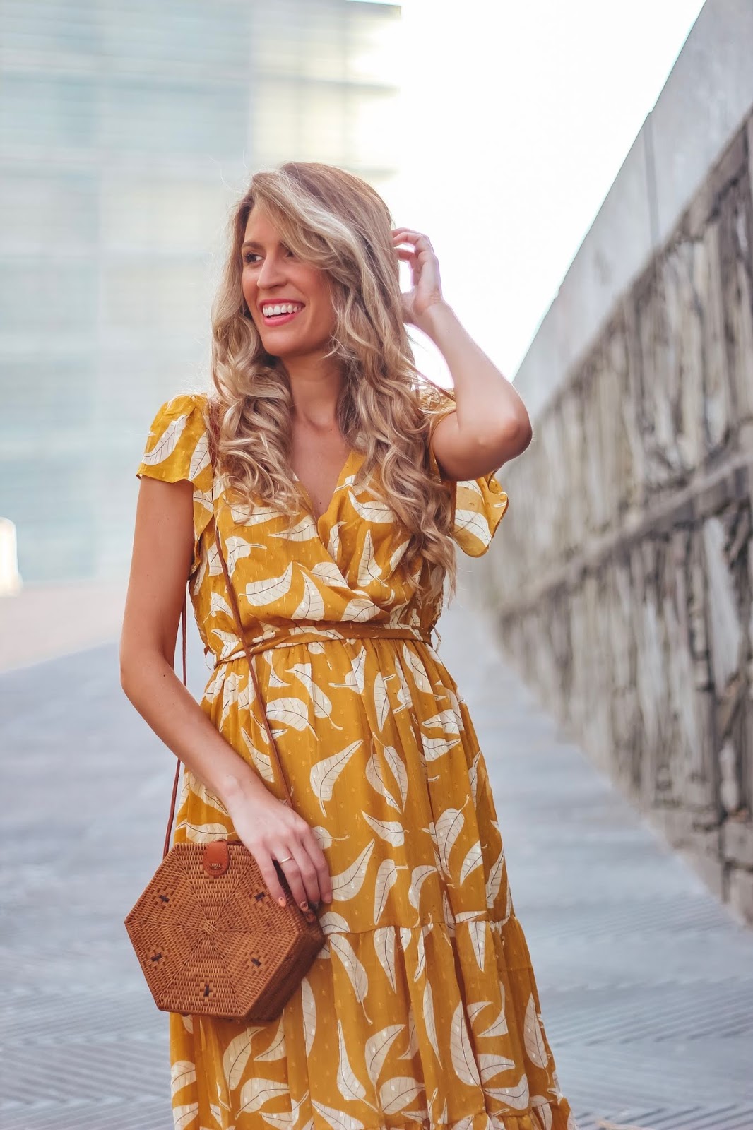 LOOK PREMAMÁ: VESTIDO MIDI - Mi tacón de quita pon