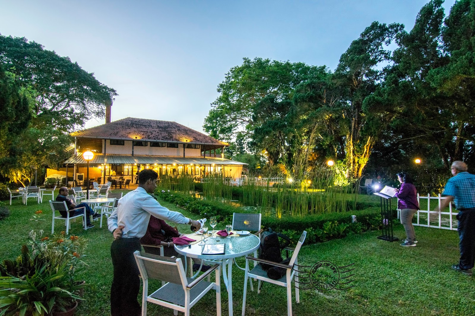 David Brown's Restaurant & Tea Terrace @ Penang Hill, Air Itam - Crisp