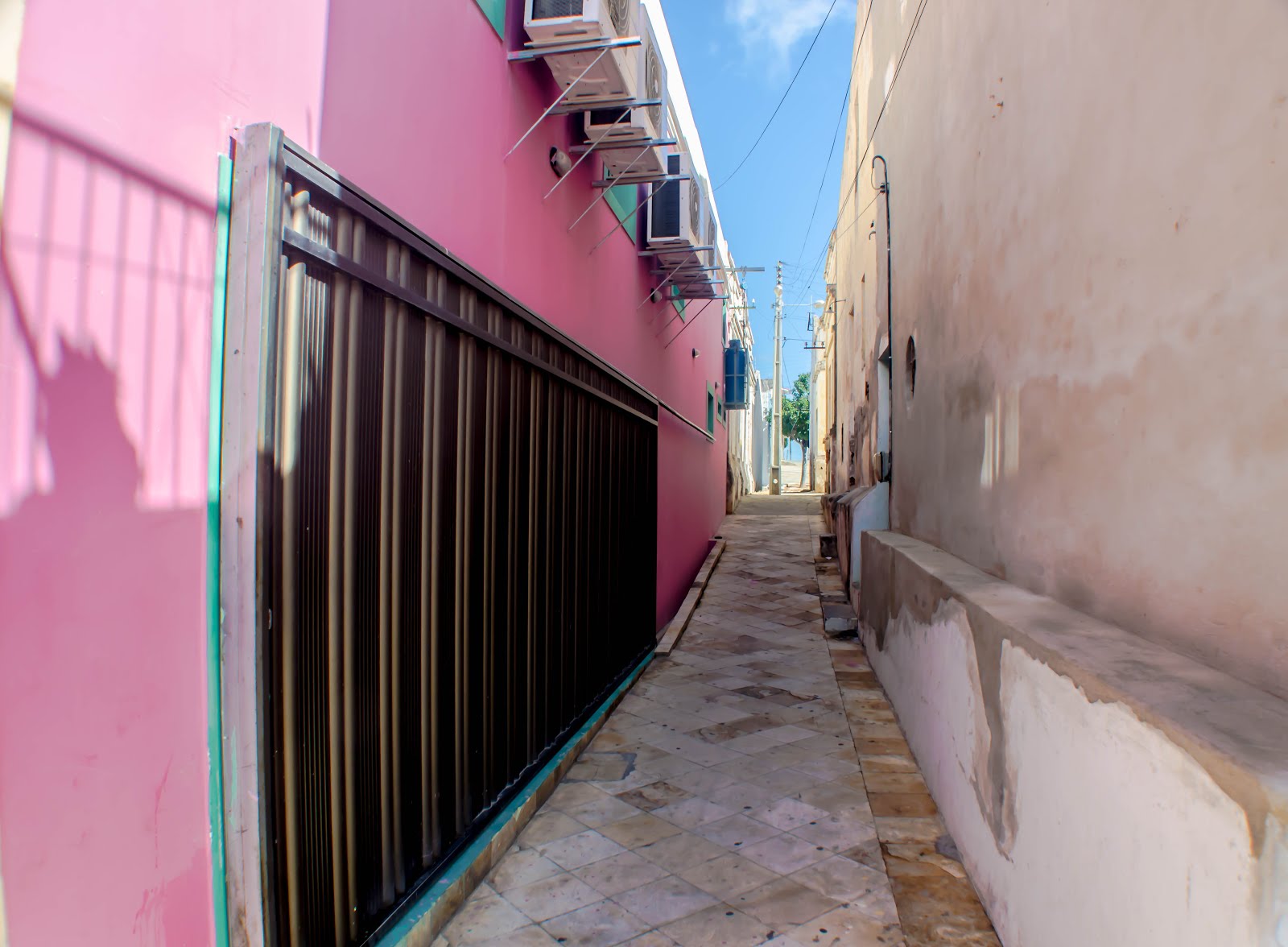 BECO DE ROCHINHA - LUGAR DE PASSAGEM PARA MUITOS CANTOS