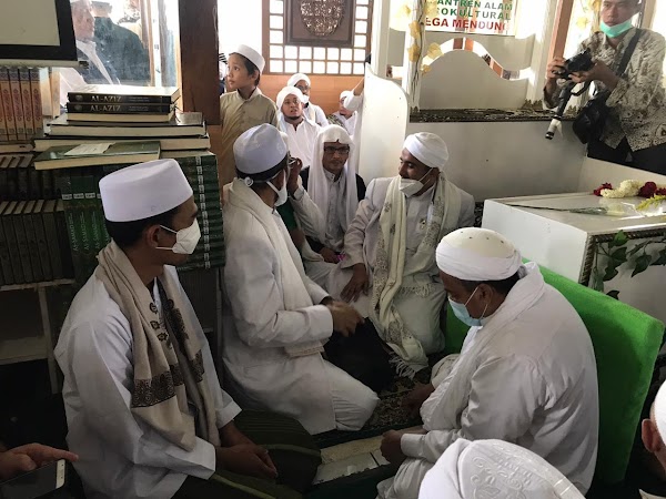 Temui HRS di Bogor, Ustadz Abdul Somad: Saya Kira Tak Ada Lagi yang Menyambut