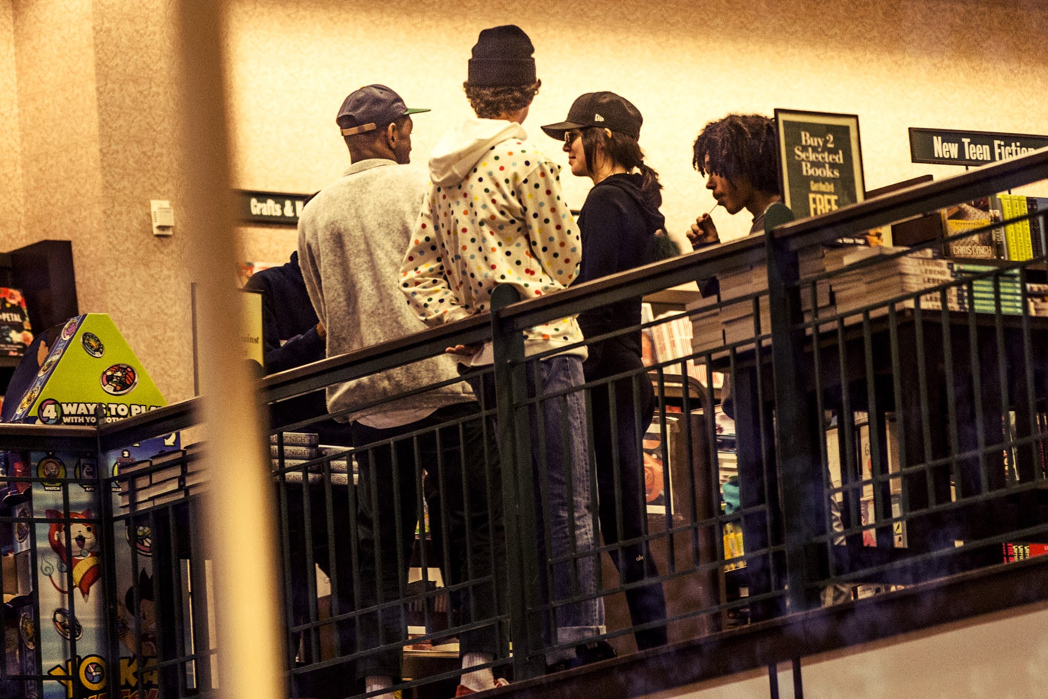 Oct 23rd 2016 At Barnes and Noble in Calabasas Kendall Jenner Fans Page