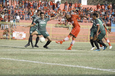 pertandingan liga 3 pra nasional antara persijap jepara melawan persik kendal di stadion gelora bumi kartini jepara 