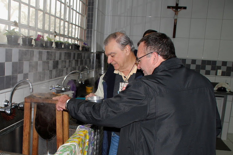 Passando o café, Humberto Perlingeiro e Uilson Ribeiro Goulart