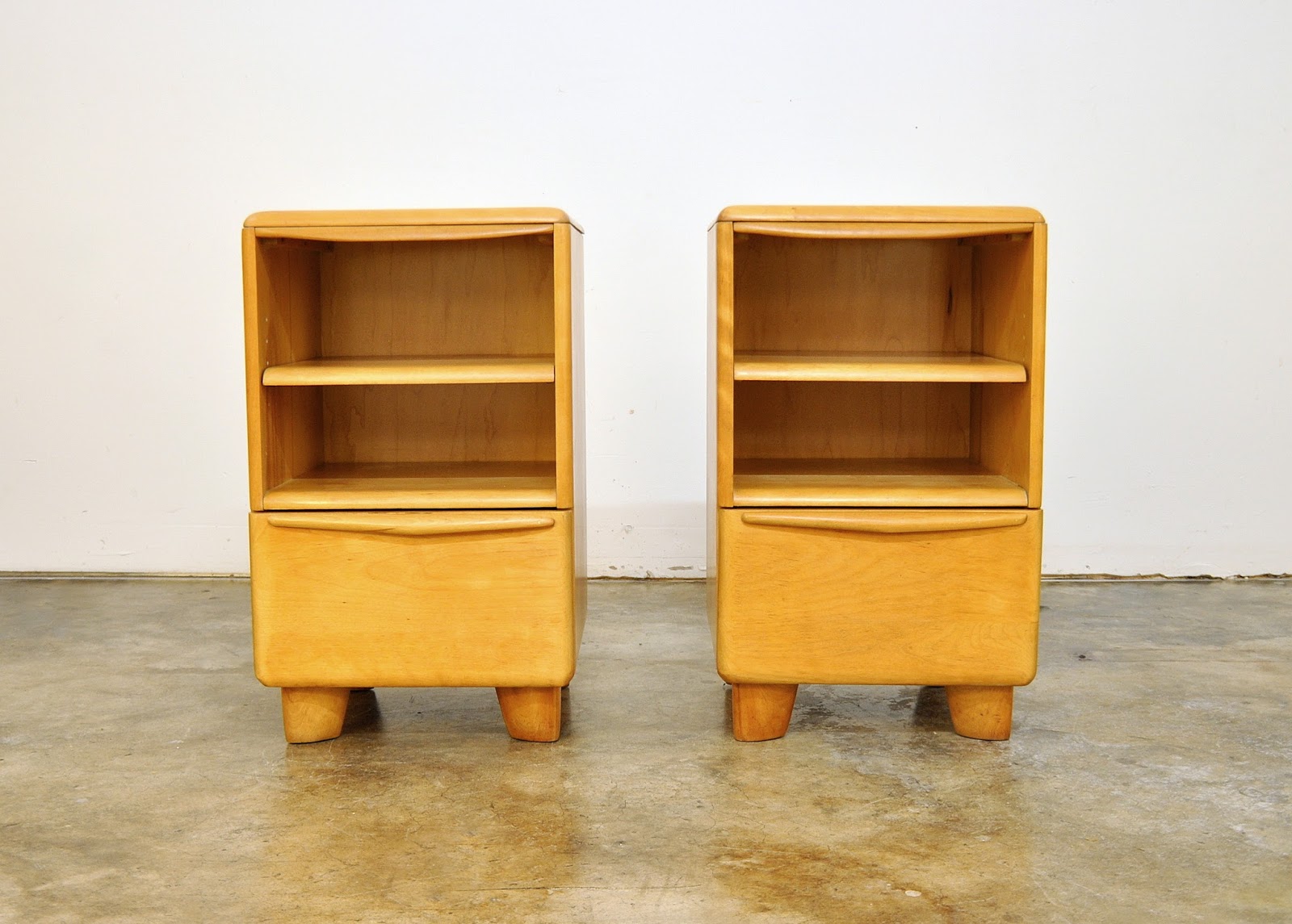 SELECT MODERN Pair of Heywood Wakefield Encore Nightstands