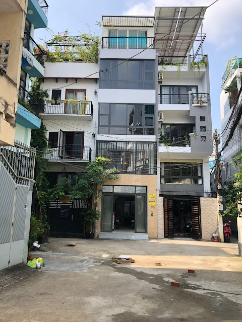 Tiền sãnh căn hộ dịch vụ Ohome 215/35A Huỳnh Văn Bánh quận Phú Nhuận