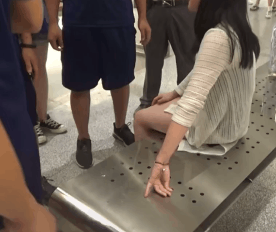 5bcbaf60d5619986dd1617223cd3b3641fe76ca8.gif