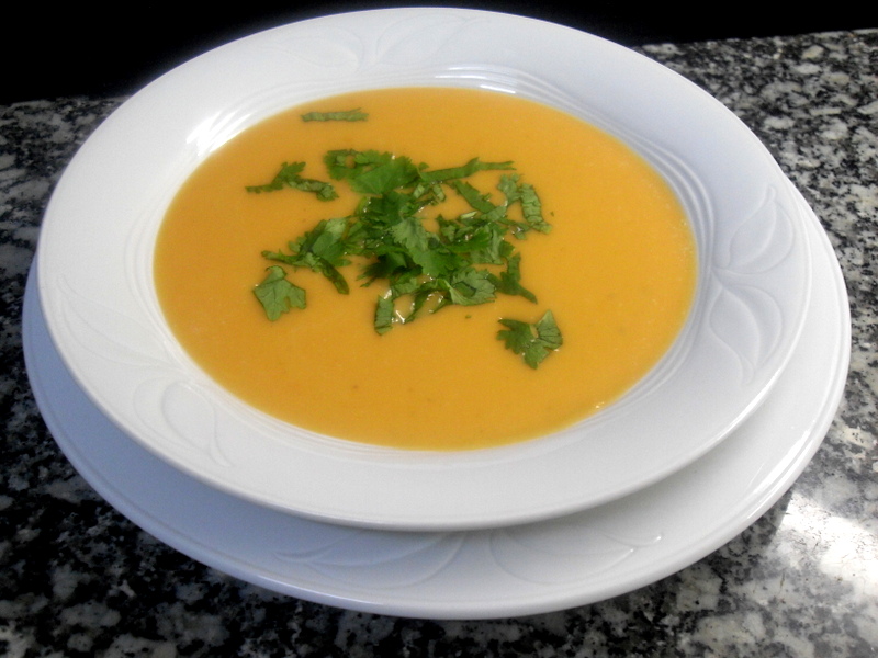 Crema de boniato con coco y jengibre de El Comidista.