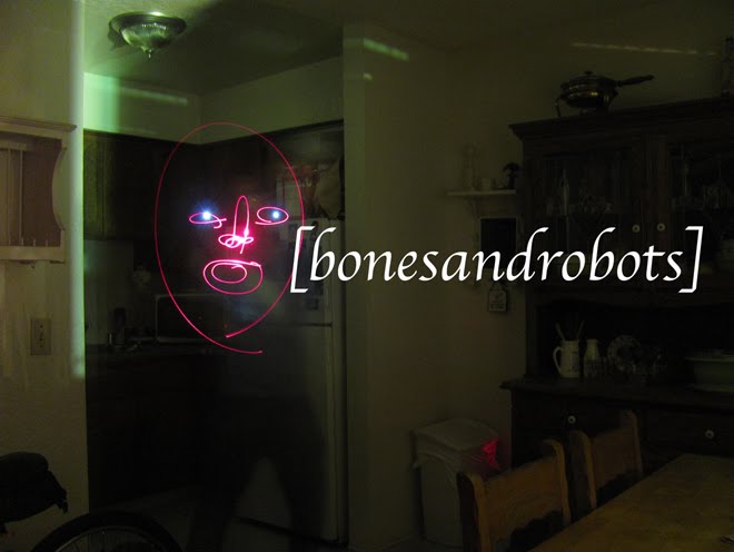 [bonesandrobots]