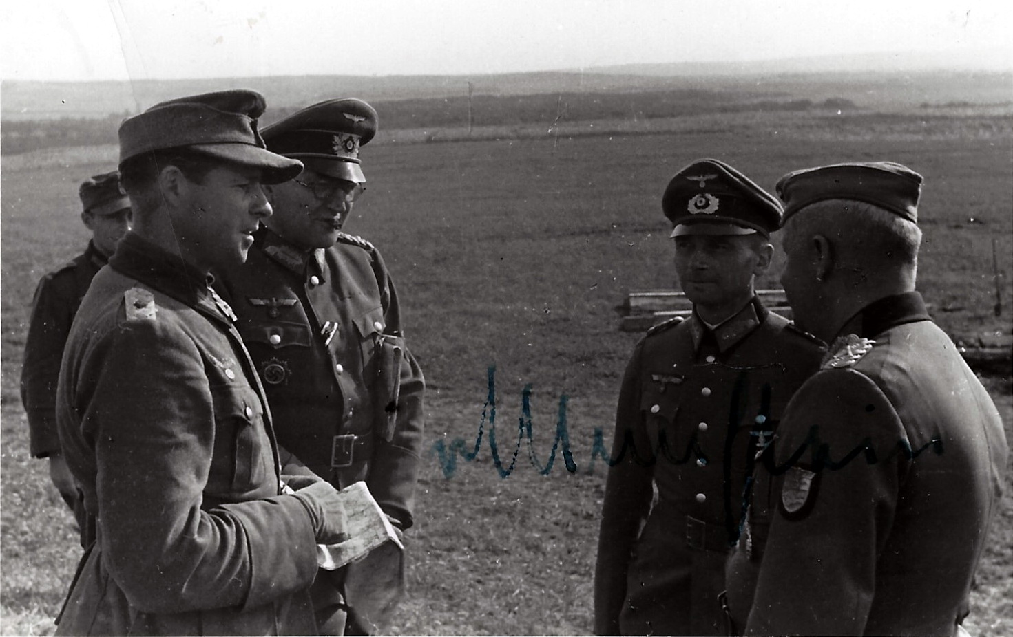 1941 вермахт группы армий. Генерал-фельдмаршал Манштейн. Фельдмаршал Эрих фон Манштейн. Манштейн генерал вермахта. Манштейн 1941.