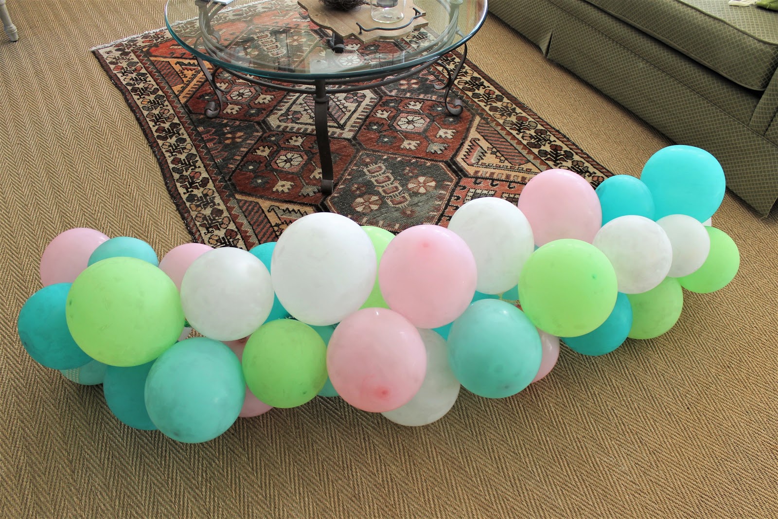 Make A Balloon Garland For About 10 Miss Kopy Kat