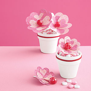 West Michigan Mommy: Valentine Craft Idea : Lollipop Flowers