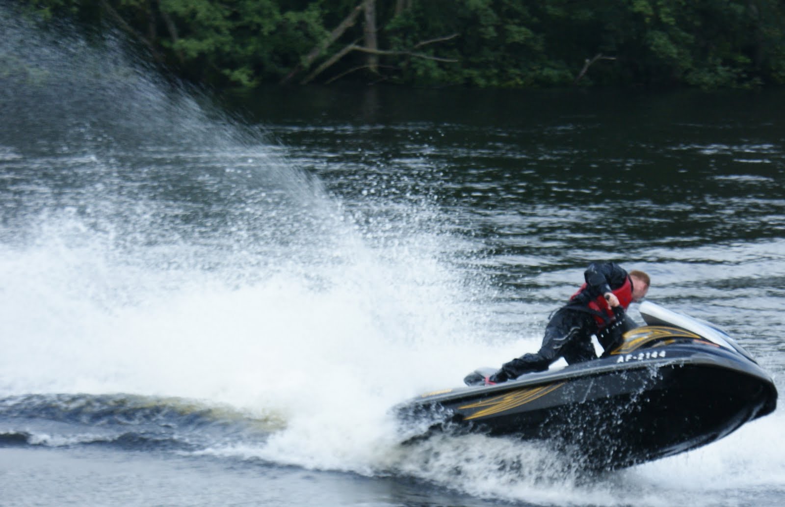 Tour Scotland Tour Scotland Photographs Jet Ski River Tay Perthshire