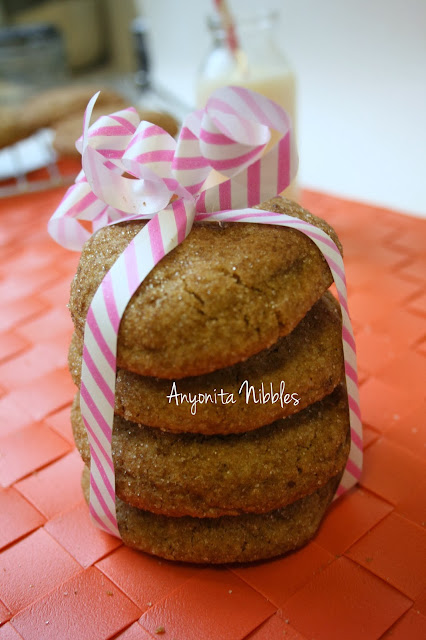 Wrapped and ready to go: delicious brown butter, brown sugar cookies with almonds from www.anyonita-nibbles.com