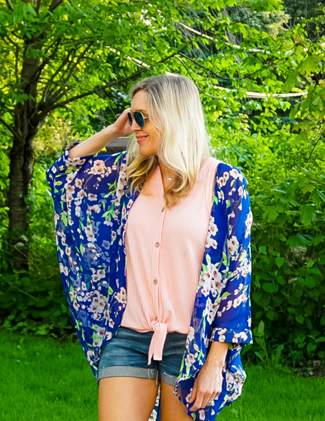 How to Style a Kimono with - Doused in Pink