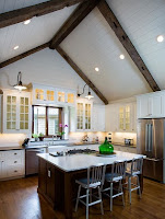 vaulted kitchen ceiling