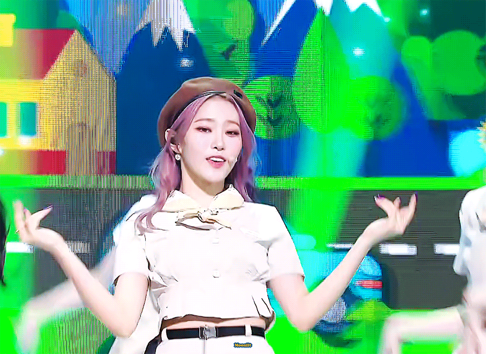 [잡담] 컴백과 동시에 선배님들한테 사랑받는 중인 위클리 | 인스티즈