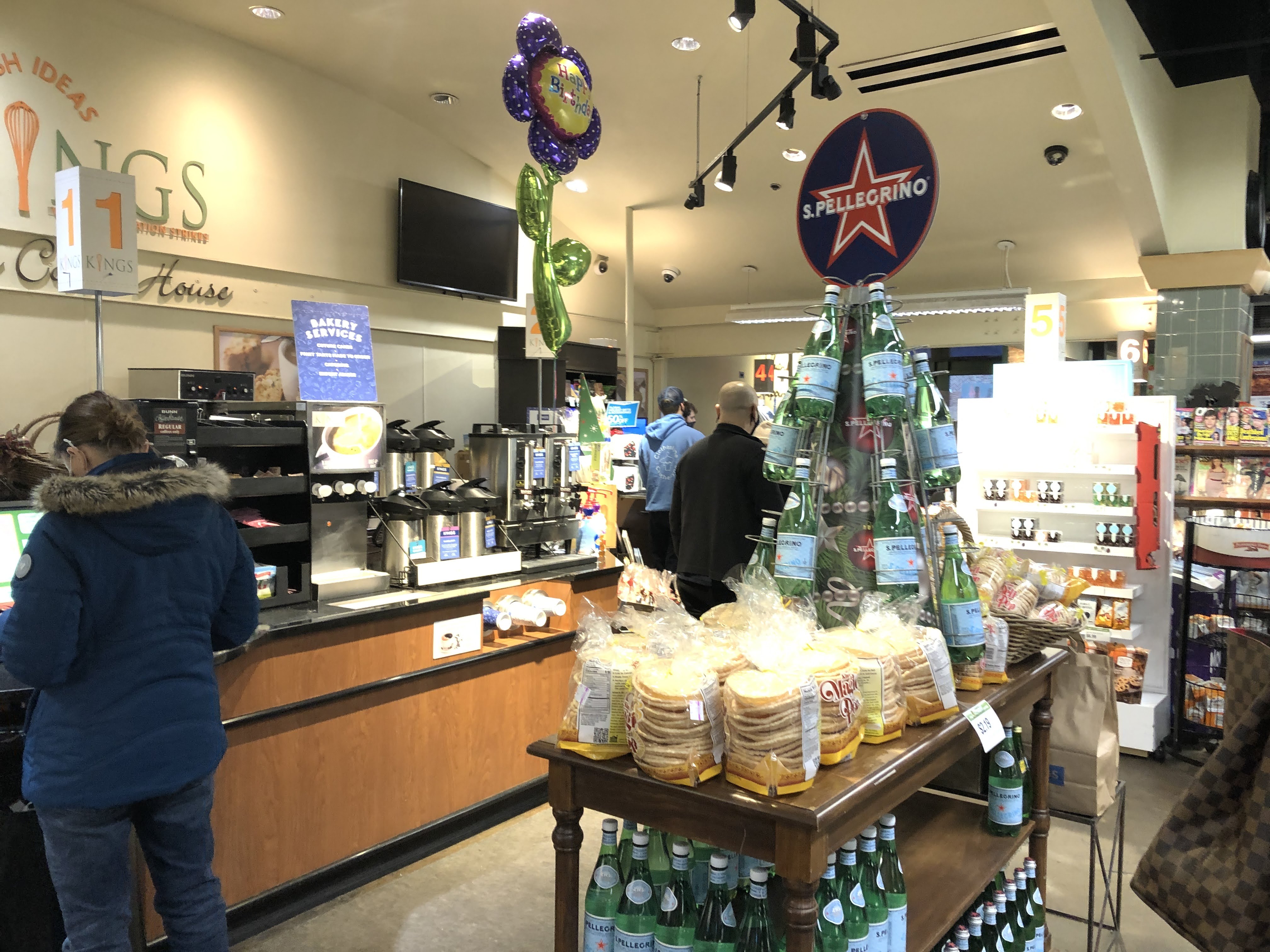 TOUR Kings Food Markets HobokenShipyard, NJ