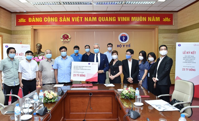 Bác sĩ, nhân viên y tế mắc Covid-19 được hỗ trợ 10 triệu/người Bác sĩ, nhân viên y tế mắc Covid-19 được hỗ trợ 10 triệu/người