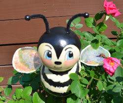 My paperclay Garden Bee