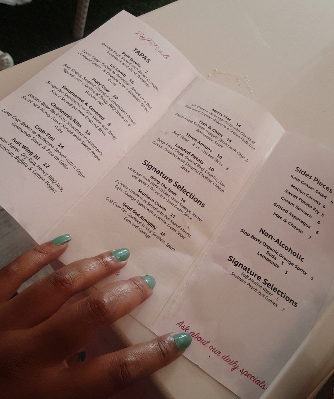 First Look My review of K. Michelle's new 'Puff & Petals' restaurant in Atlanta Ooooooo La La!