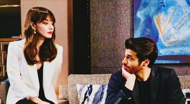 View Özge Gürel Can Yaman Bay Yanlış Gif