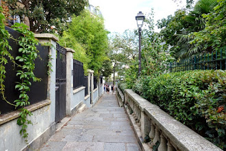 Paris : L'allée des Brouillards et son "château", petite histoire et mystères de Montmartre - XVIIIème