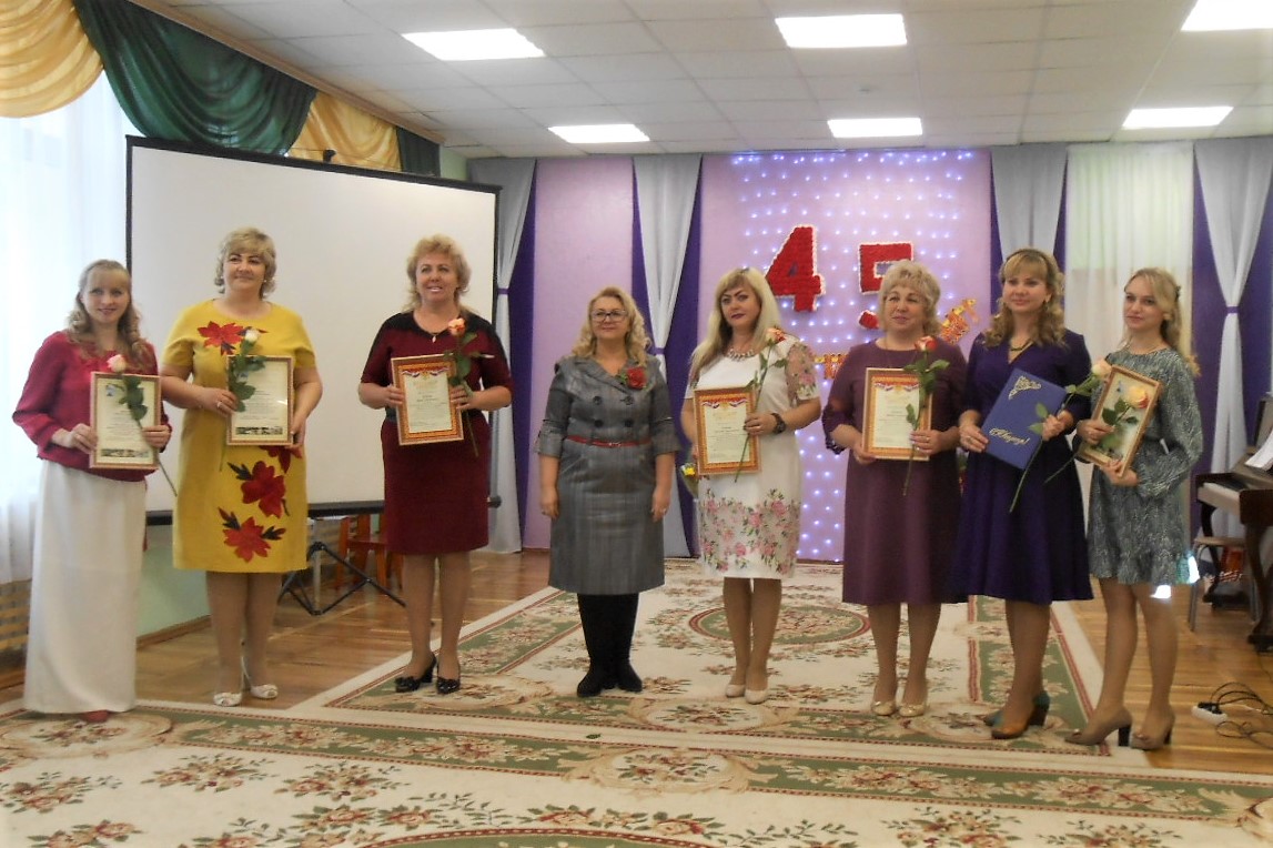 детский сад улыбка фото. яковлевский догколтник. детский сад улыбка строитель коллектив. детсад улыбка воскресенск. детский сад улыбка строитель.