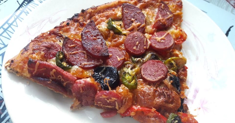 LAVAŞLA PİZZA OLUR MU DEMEYİN OLUR HEMDE NEFİS OLUR GÜLO ANNE MUTFAKTA