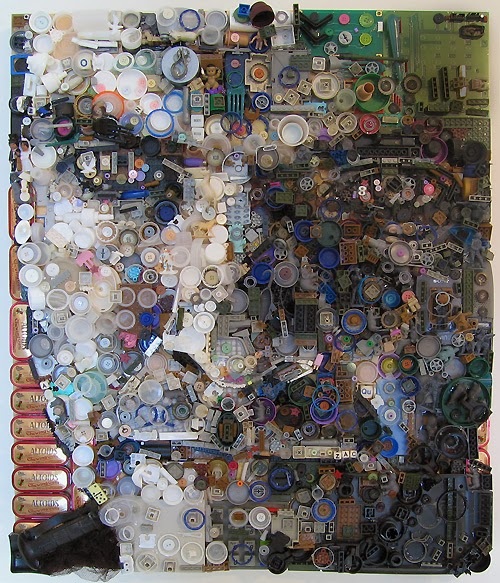 09-Self-Zac-Freeman-Recycles-Portrait-Sculptures-www-designstack-co