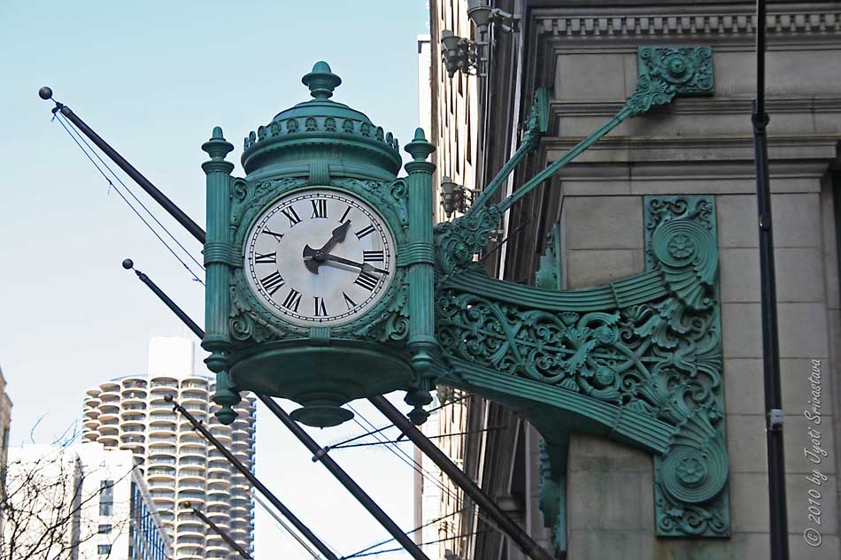 Chicago Architecture & Cityscape Marshall Fields [The Great Clocks