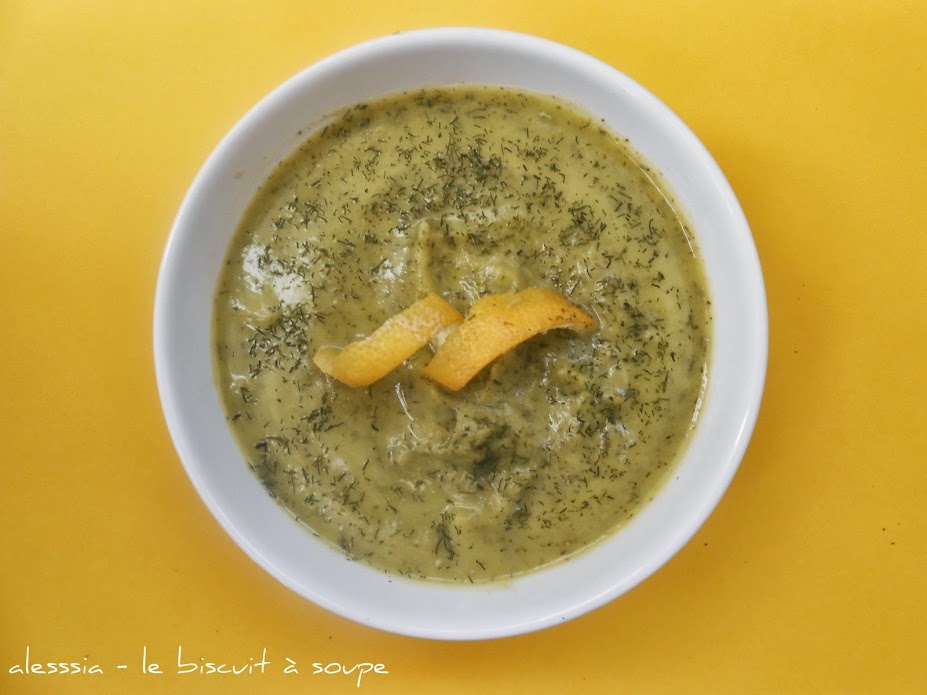 Zuppa fredda di zucchine e aneto