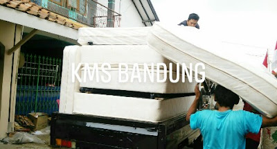 Proses penataan barang Proses penataan barang