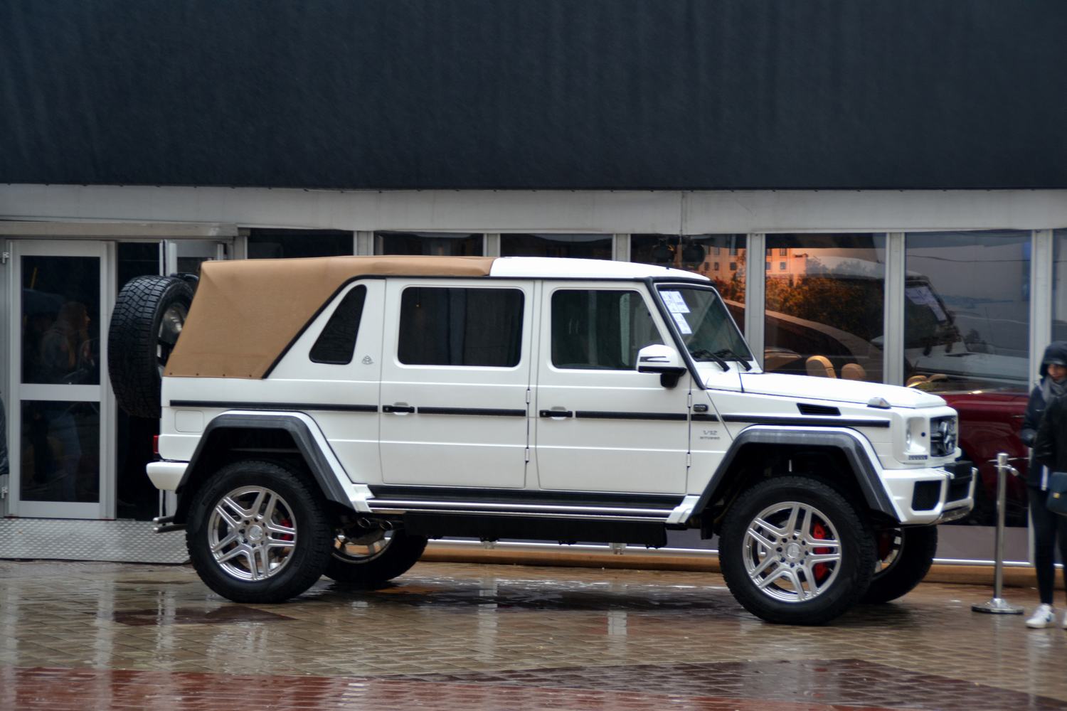 Мерседес Майбах g650 Landaulet