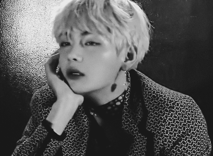 광고도 아닌데 구찌 광고라 불렸었던 방탄소년단 뷔...jpg | 인스티즈