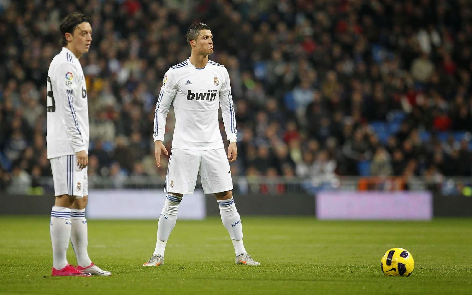 WALLPAPER HD PRO: parte 3 (cristiano ronaldo)