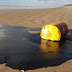 MEIO AMBIENTE / Óleo de barris encontrados em praias é o mesmo das manchas que poluem o Nordeste