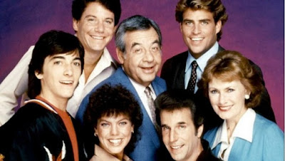 @InstaMag - Actress Erin Moran, best known for her role as Joanie Cunningham on the American sitcom "Happy Days", spent her final days reportedly broke and homeless. erin-moran-spent-final-days-broke-homeless