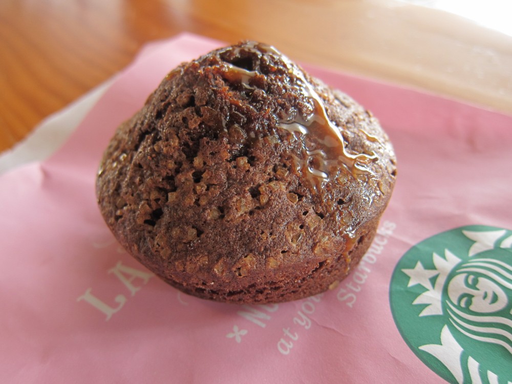 Review Starbucks Chocolate Caramel Muffin