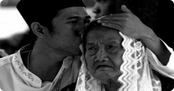 Para Suami, Tahukah Kalian Kalau Orang-orang Ini Didahulukan Sebelum Istri dan Anak-anakmu Para Suami, Tahukah Kalian Kalau Orang-orang Ini Didahulukan Sebelum Istri dan Anak-anakmu