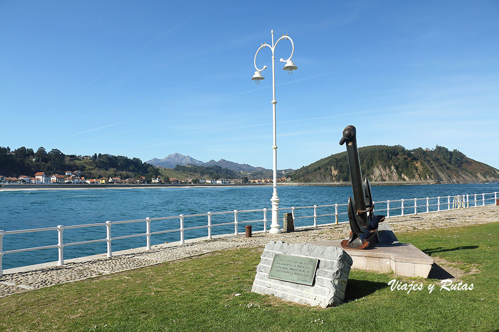 paseo de la Grúa de Ribadesella