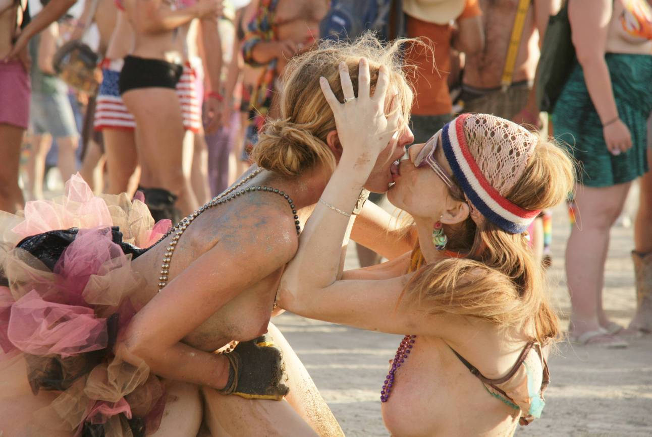 burning man orgy video | xPornxhd