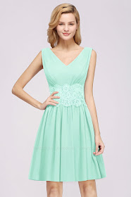 https://www.bmbridal.com/lace-v-neck-short-bridesmaid-dress-g125?cate_2=39?utm_source=blog&utm_medium=rapunzel&utm_campaign=post&source=rapunzel