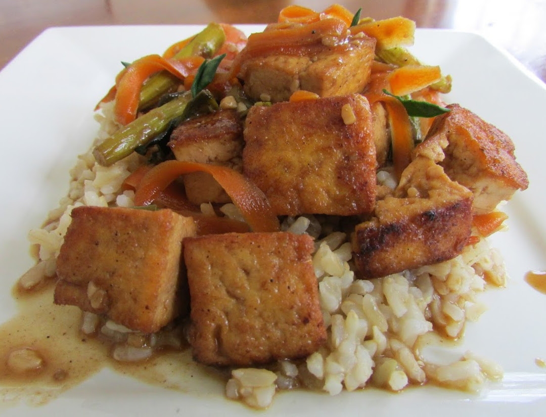 Honey Ginger Tofu and Veggie Stir-Fry