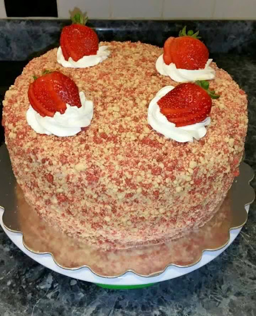 Strawberry shortcake cheesecake