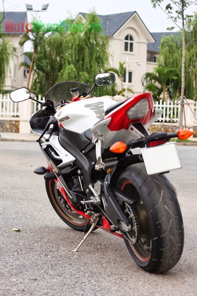 Chi tiết xe moto Yamaha YZF-R6 - MOTO NHẬP KHẨU