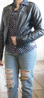 How to style a Boyfriend Jeans: Dots Blouse