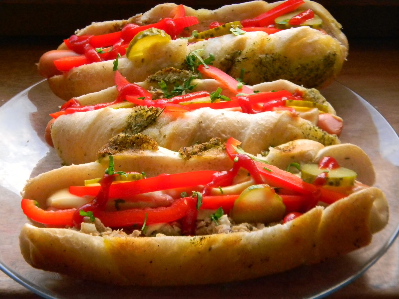 Coś na szybko Hotdogi w czosnkowej bułce