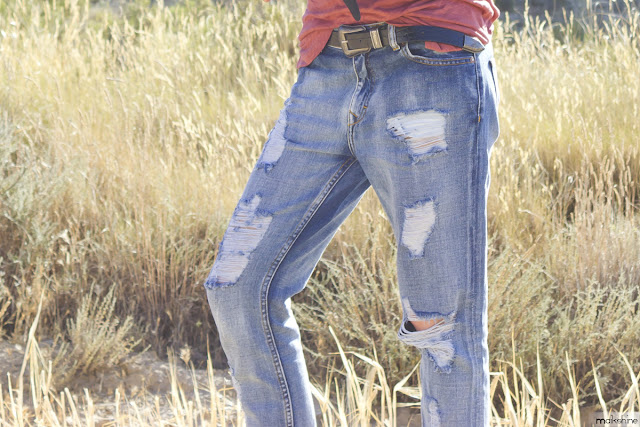 Ripped boyfriend jeans ootd by Maikshine