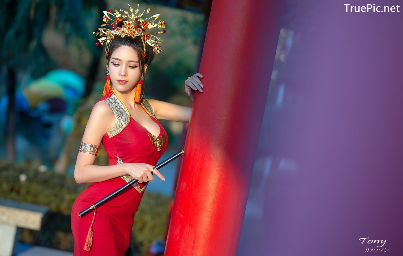 Image-Thailand-Hot-Model-Janet-Kanokwan-Saesim-Sexy-Chinese-Girl-Red-Dress-Traditional-TruePic.net- Picture-25